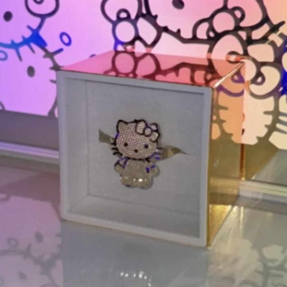 Hello kitty 10k gold ring